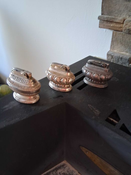 Kolekcjonerskie Zapalniczki stołowe RONSON CROWN Vintage