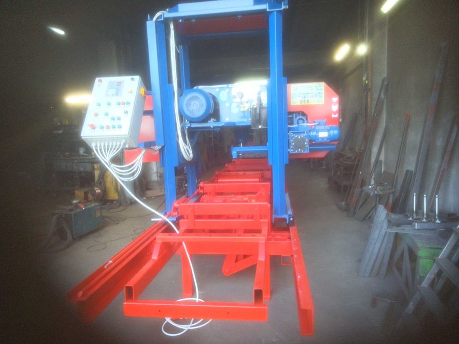 trak taśmowy z hydrauliką