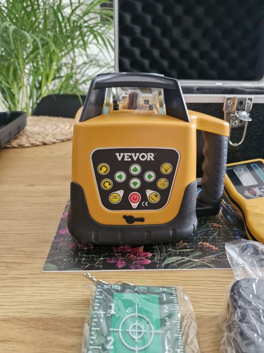 Laser Rotativo Verde 500 m Autonivelante + Tripé + Recetor – NOVO
