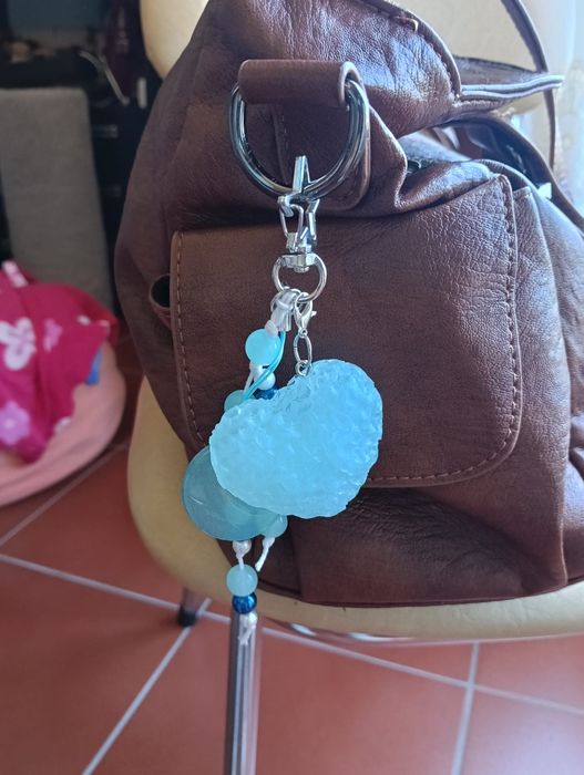 Bag charm artesanal coração