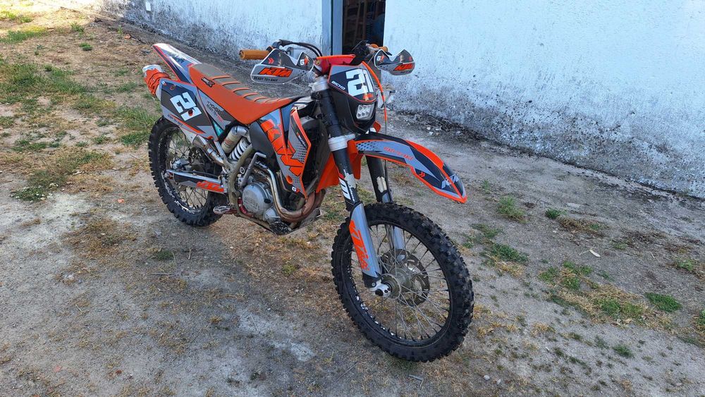 Vendo moto ktm 450 sem matrícula. Aceito propostas decentes