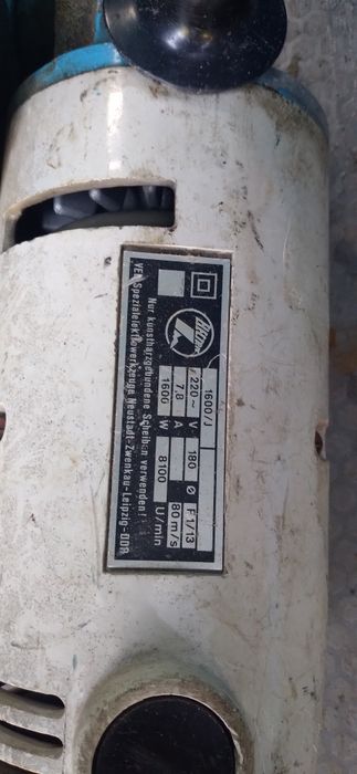 Szlifierka kątowa duża 1600 W , plus tarcze