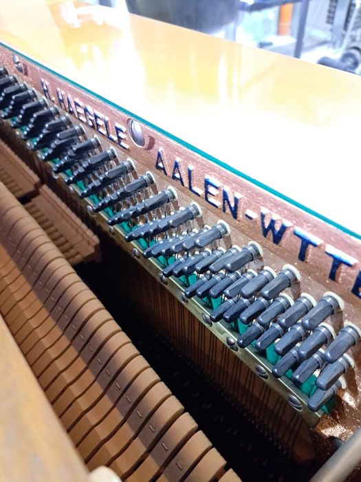 Pianino Haegele mechanizm Renner