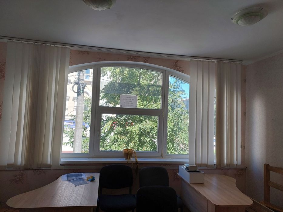 Здается в оренду кімната в центрі міста.