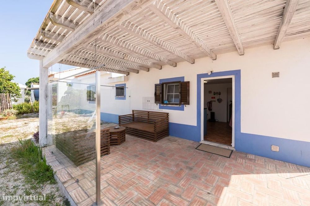 Moradia Isolada T2 com piscina, Melides, Grandola