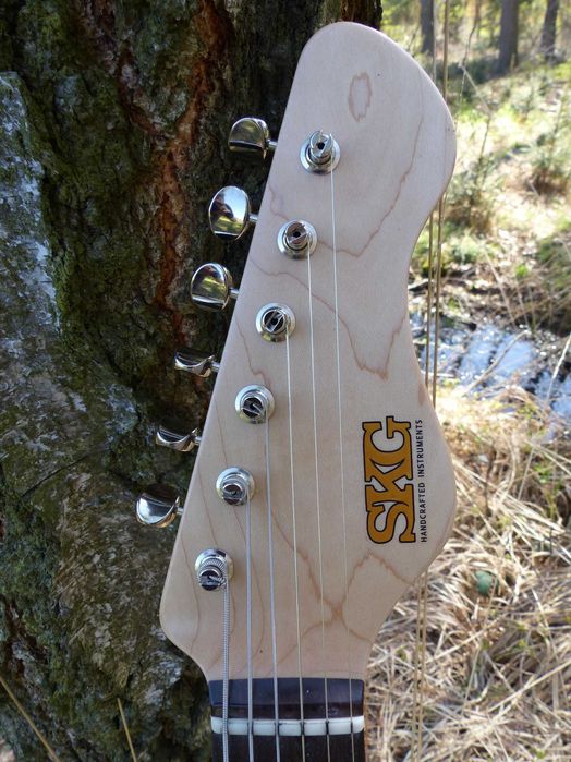 Giatara elektryczna SKG Jazzmaster