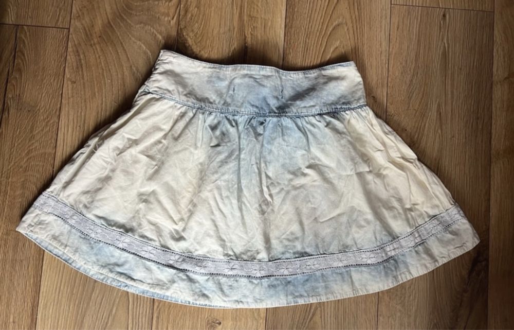 Jasnoniebieska rozkloszowana spódnica Zara rozm.M