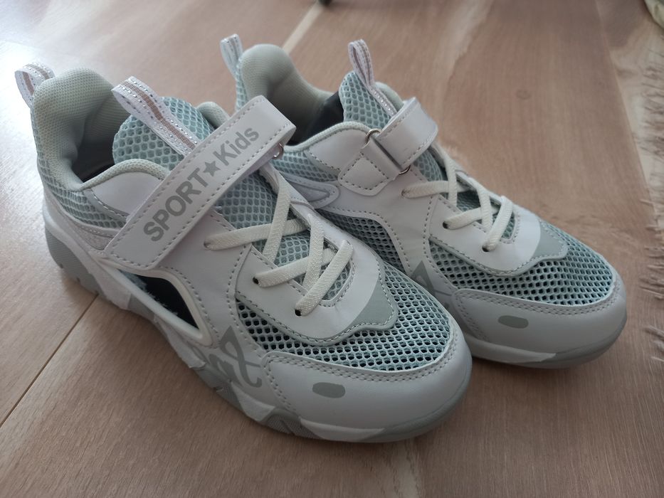 Adidasy przewiewne, sandały zabudowane NOWE  36