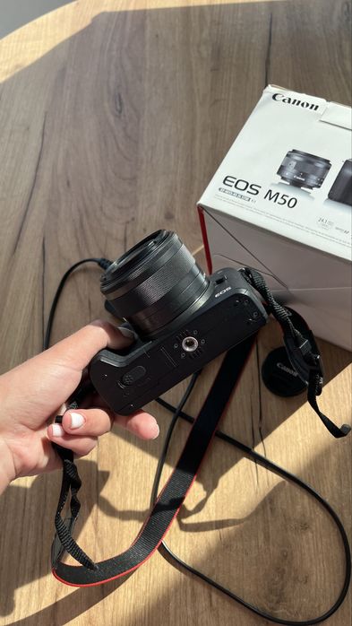 Фотоапарат canon m50 + обʼєктив 15-45 мм