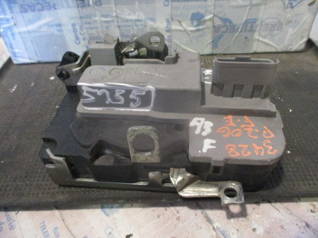 Fechadura / fecho porta frente esquerdo PEUGEOT 206+ (T3E)