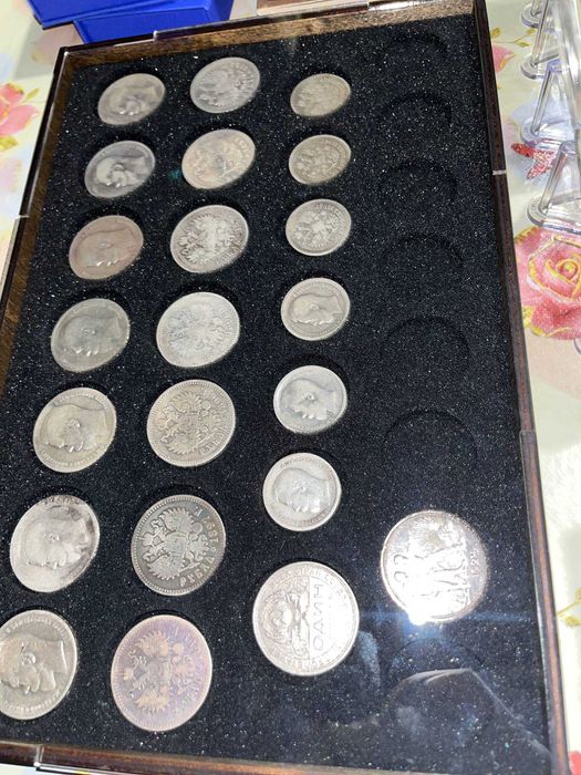 Монети НБУ і Світу.