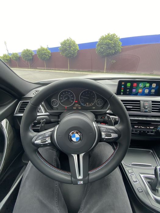 BMW 3 Series  330i  2016 рік 2,0