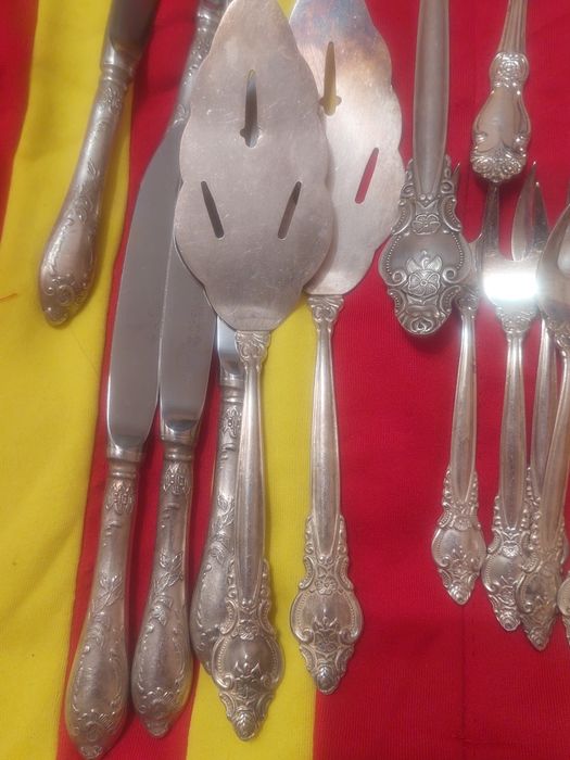 Мильхиор троянда