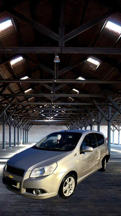 PARA PEÇAS Chevrolet Aveo de 2009 com boa mecânica