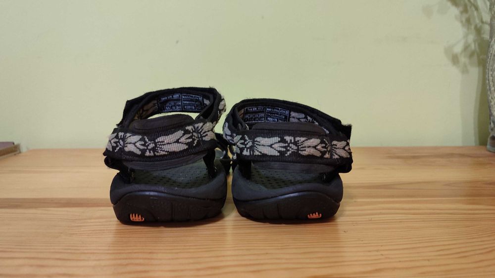 Босоножки, сандалии Teva Hurricane 38р. стелька 24,5 см.