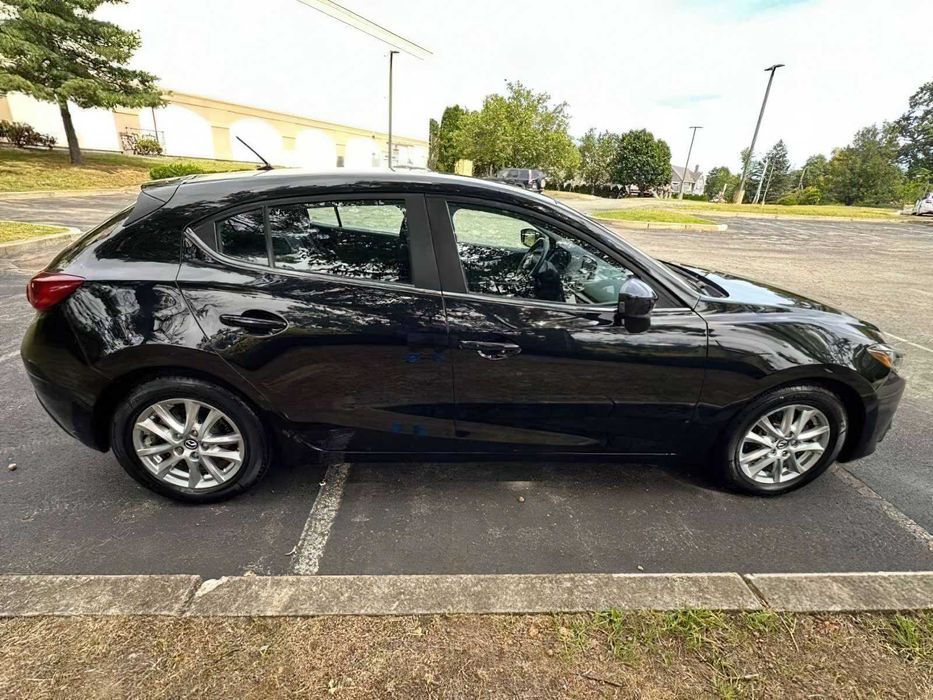 Mazda 3 i Grand Touring      2016