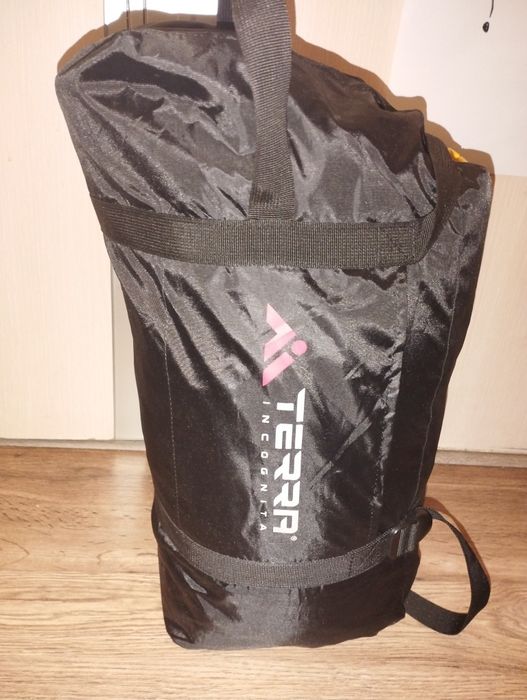 Продам палатку 3-х місна