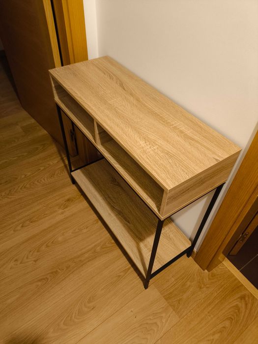 Consola de Entrada Estilo Industrial