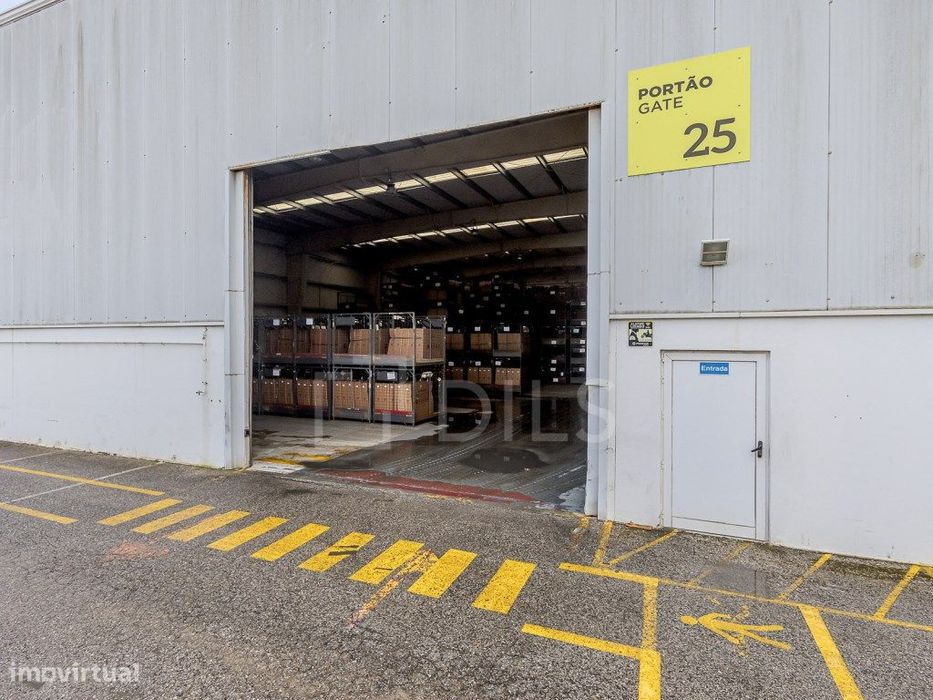 Armazém para arrendar - Complexo Industrial do Carregado