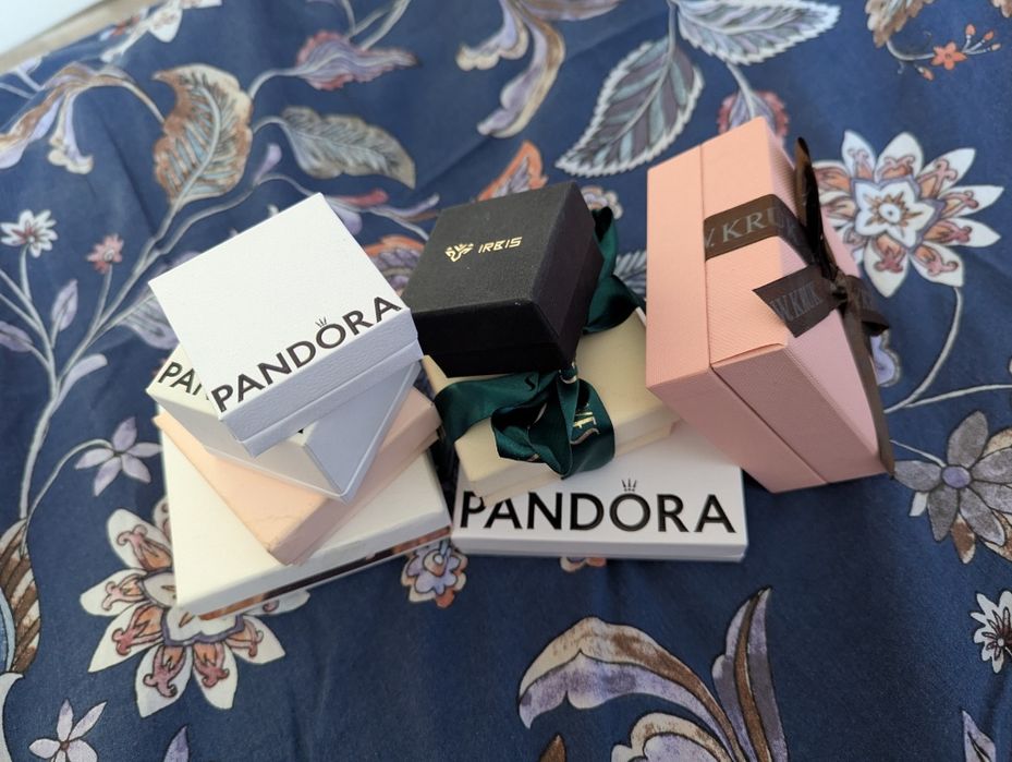 Pudełka na biżuterię