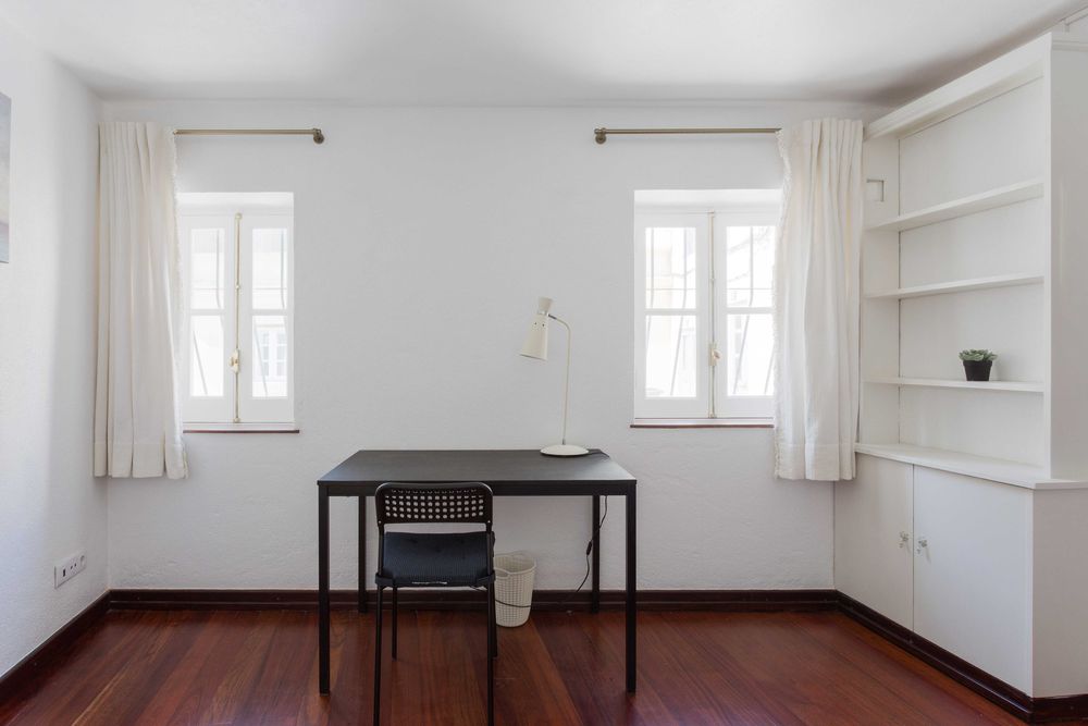 Quartos para alugar em moradia