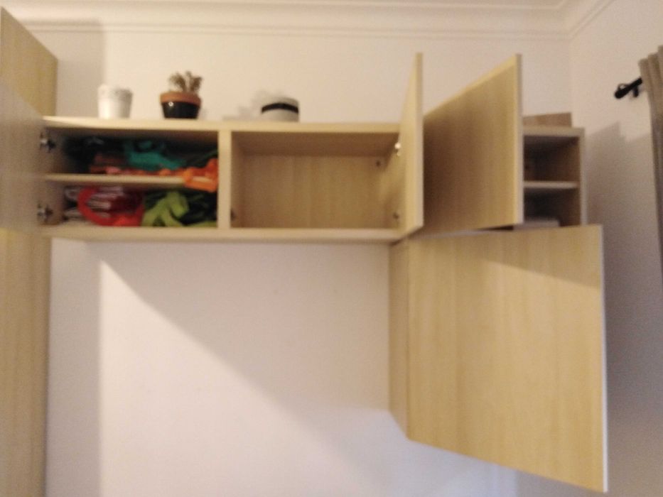 Armário suspenso sala/escritório