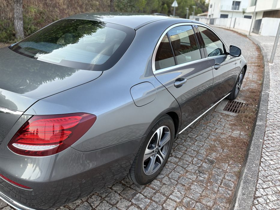 Mercedes-Benz 220 — fotografia 11