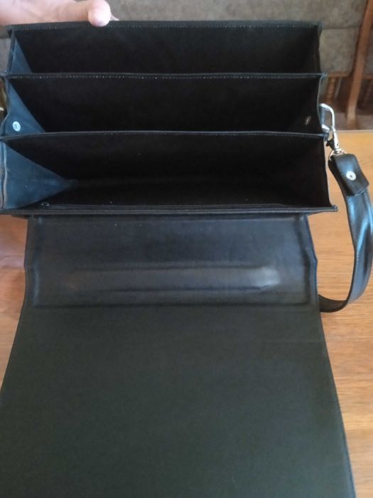 Жіночий діловий портфель  (Італія)