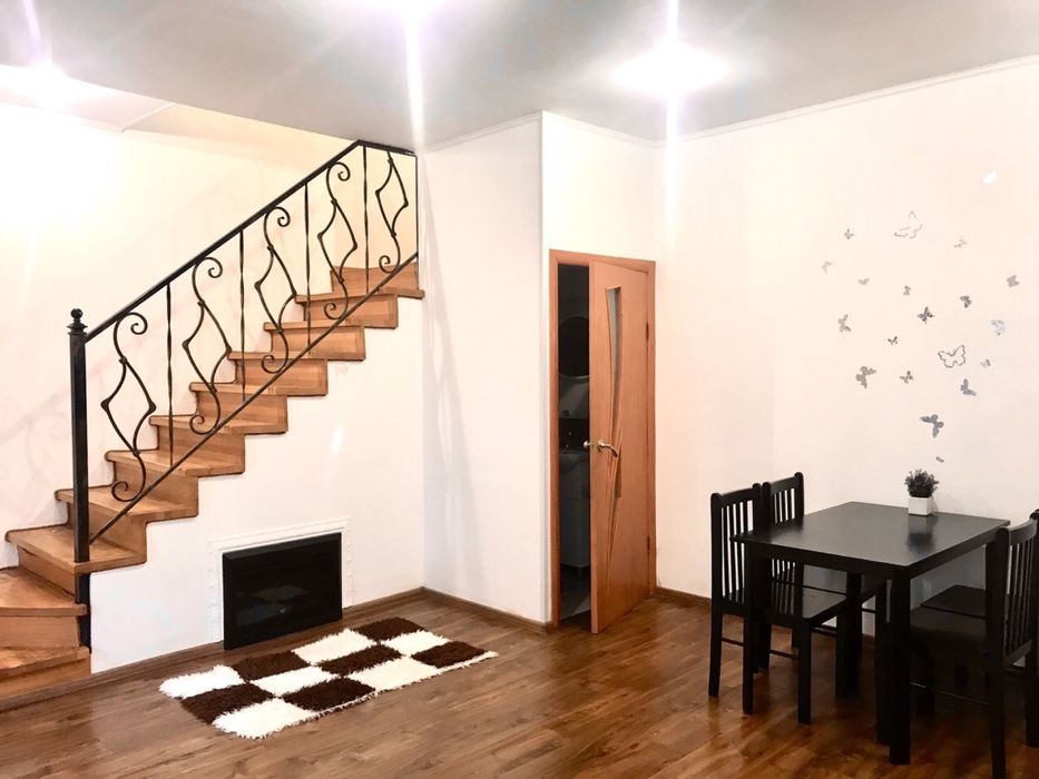 В центрі Мукачева будинок-котедж подобово (посуточно)