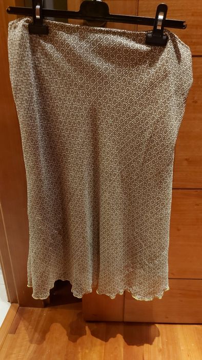 Saia em tecido de toule