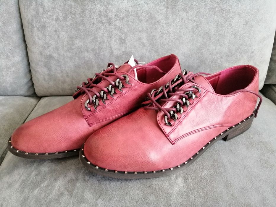 Nowe buty damksie czerwone rozm 40