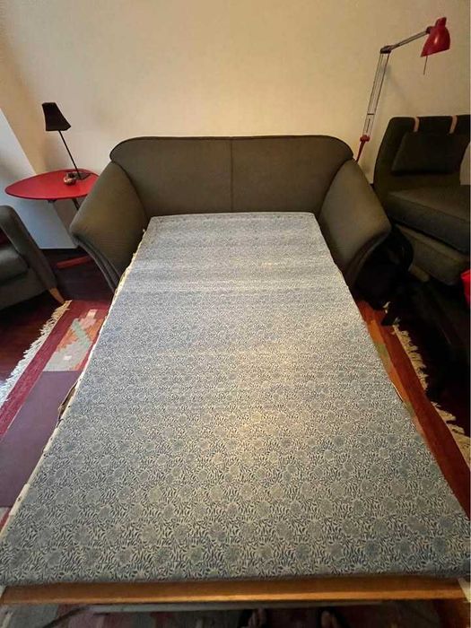 Sofá-cama e cadeirão
