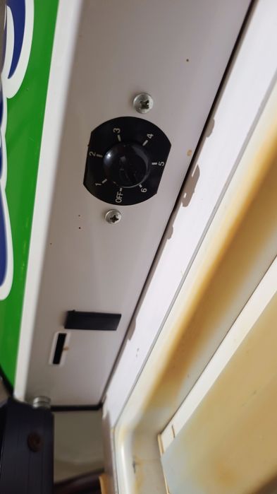 Вітринний холодильник/шафа