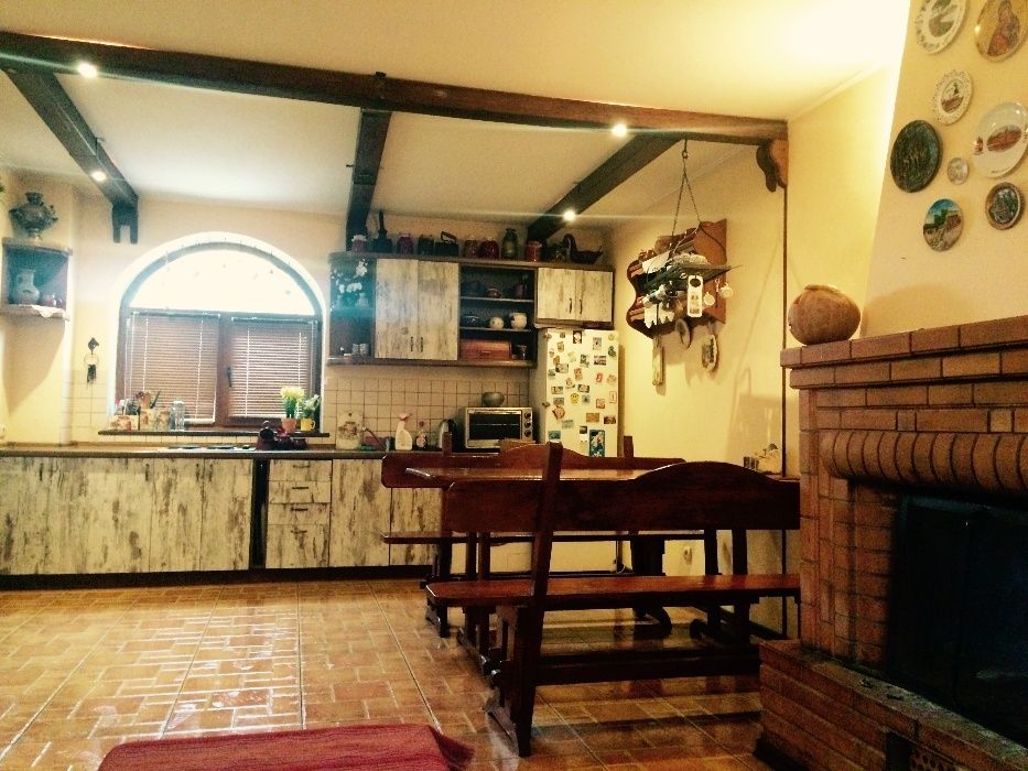 Посуточная аренда дома 250 кв. Метро Левобережная. НОВЫЙ ГОД-СВОБОДНО