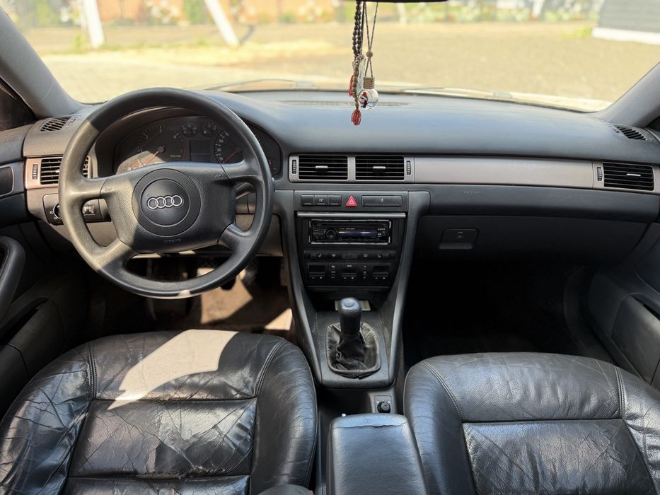 Audi A6 C5 2.5 дизель 2350$