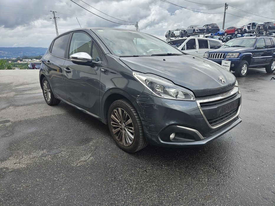Peugeot 208 STYLE 1.2 VTi de 2017 para peças