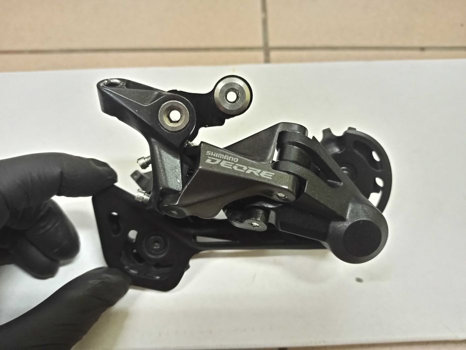 Tylna tylnia tył przerzutka Shimano Deore RD-M4120 SGS 10/11s