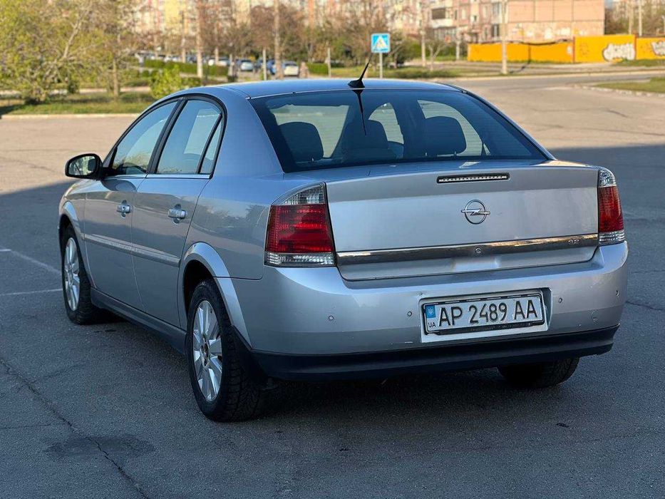 Opel Vectra 2003 року, 3,2 літра, бензин