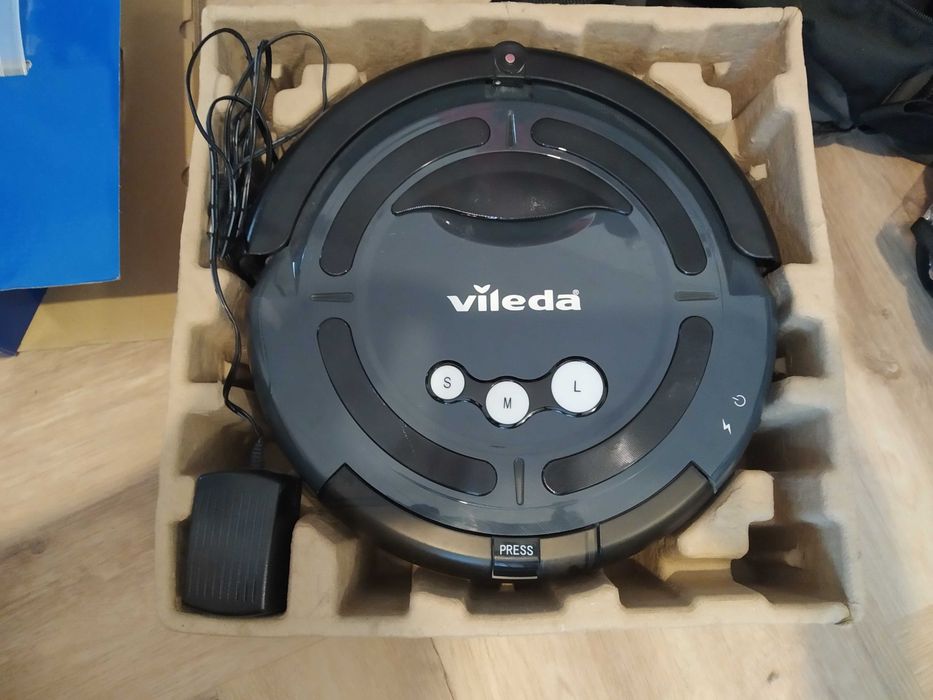 Vileda cleaning robot