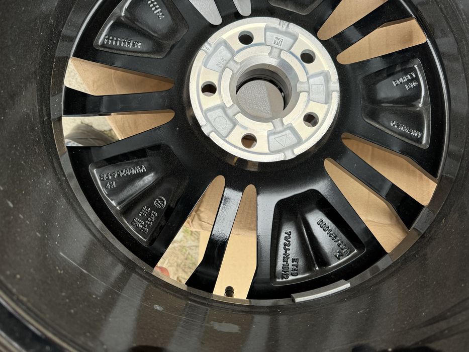 Felga 7,5x18 ET40 VW Tiguan III 571 oryginał jak NOWE