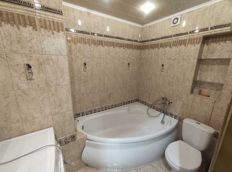 Оренда 2 кім. квартири з ремонтом, вул. Пасічна 58