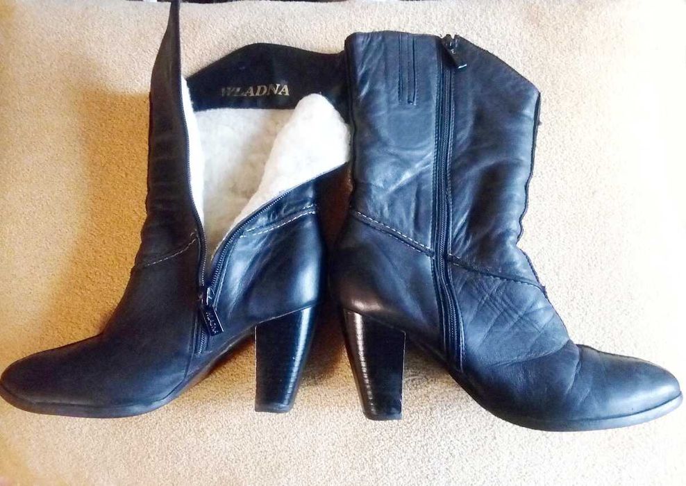 шкіряні жіночі чобітки