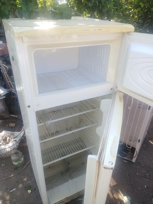 Прадам или обменяю холодильники