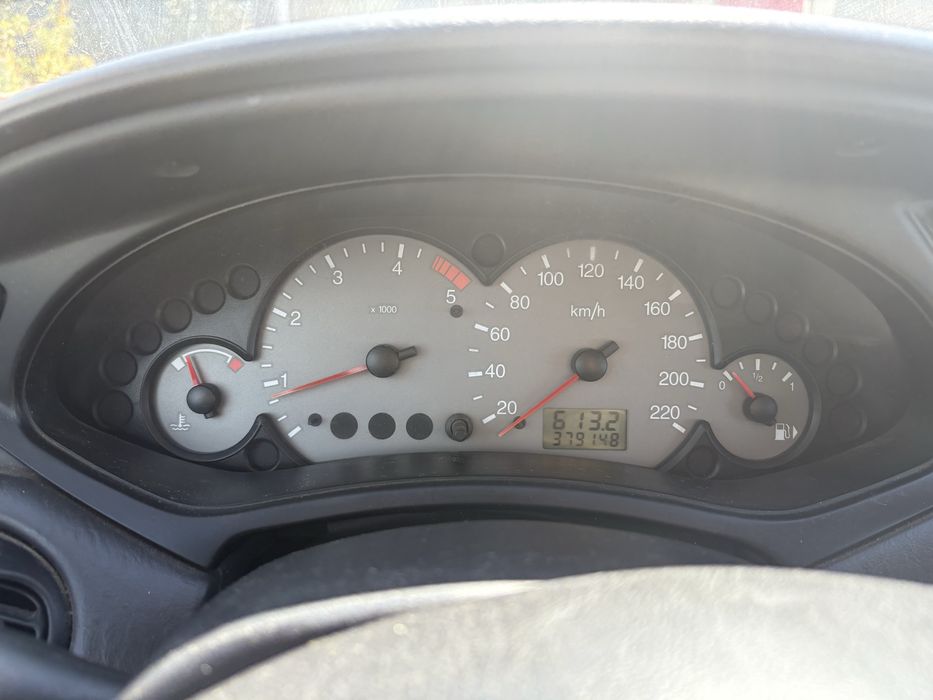 Focus comercial 1.8 gasóleo