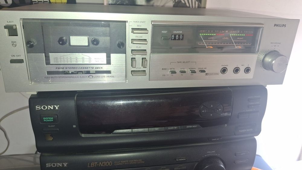 Leitor de cassete philips F6112  para peças