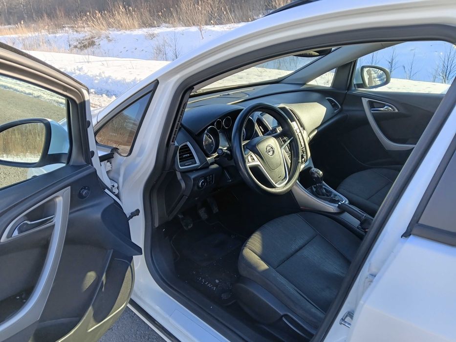 Продам Опель Астра 2011р.