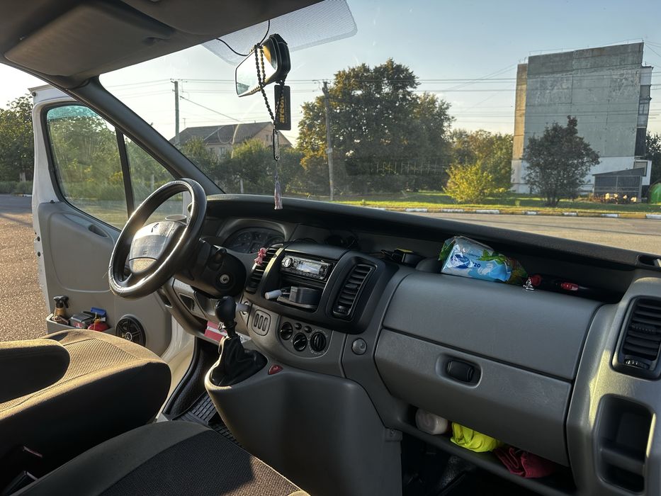Renault Trafic 2.5 dCi, 2003 рік