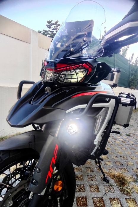 Benelli TRK 702X | Outubro 2023 | Full Extras | Apenas 8.500 km | Impecável