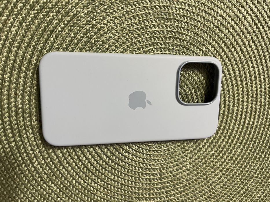 Orginalne etui na iPhone 15 pro max