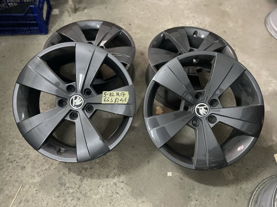 Диски 5 112 r17 Skoda